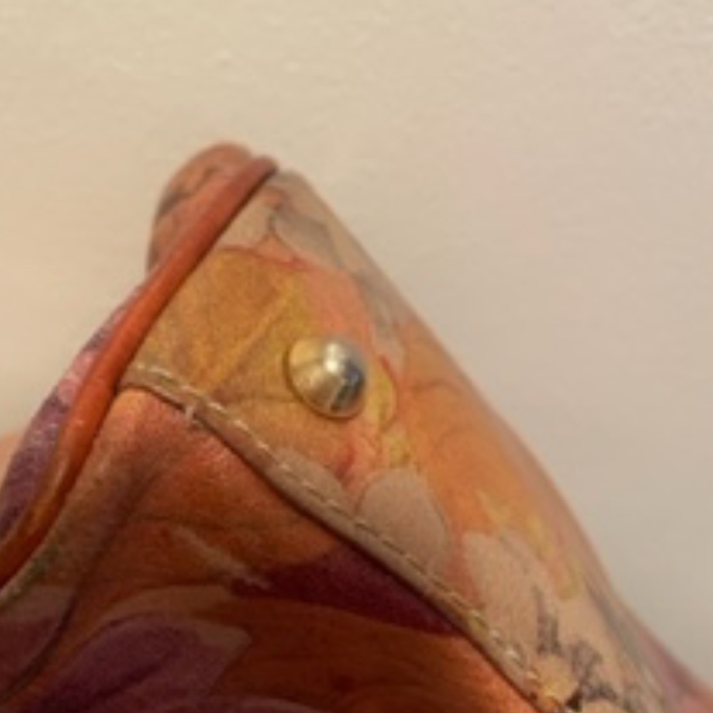 Italian Leather Floral Bag - Picture 13 of 14